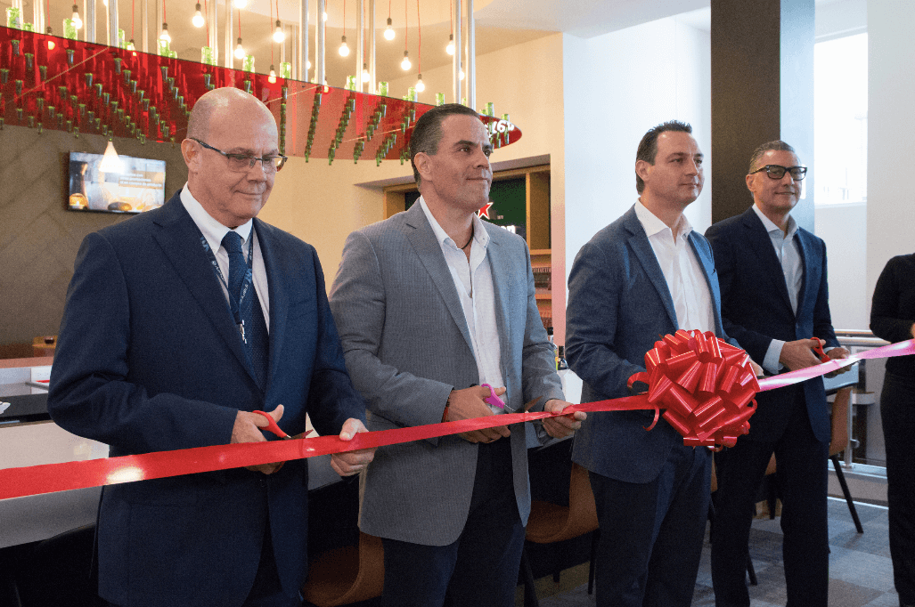 Nueva terraza Aeroméxico y Heineken en Aeropuerto Monterrey