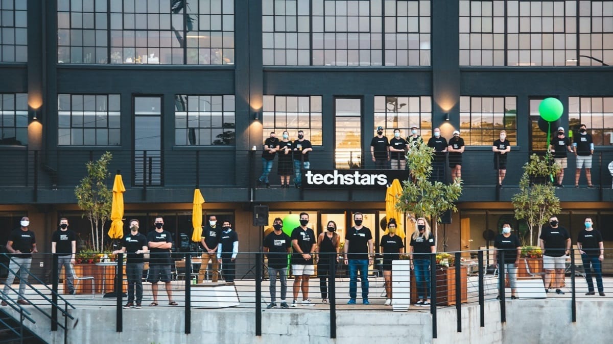 ¿Cómo puede una startup latinoamericana levantar inversión en USA sin network ni ‘pedigree’?