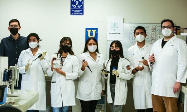 Crean alumnos de UANL espuma antiincendios sustentable.