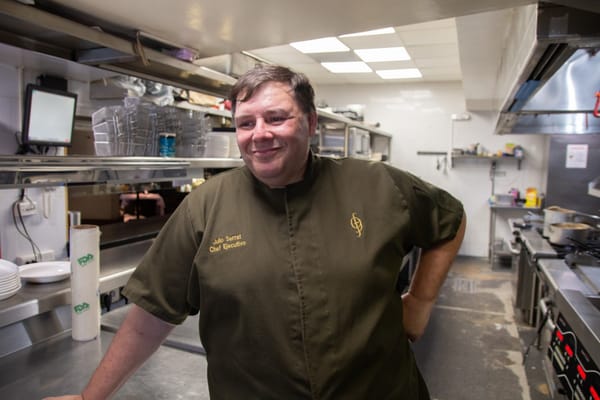 Calidad, innovación y tradición culinaria en 9 fuegos