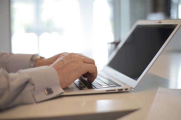 Cotiza y compra un seguro de auto para viajar protegido en tus trayectos