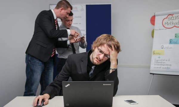 3 Simple Ways to Improve Your Energy in the Workplace