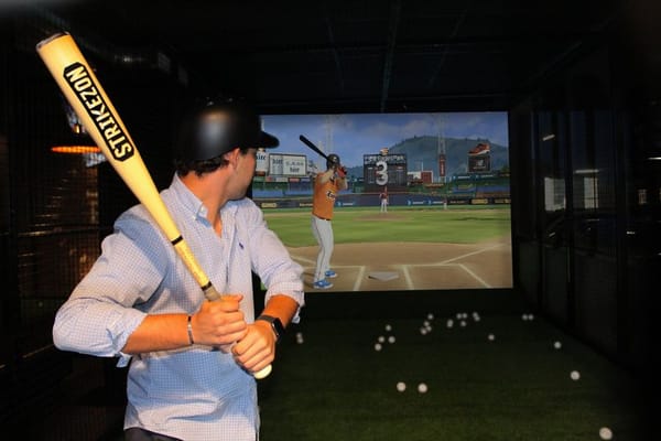 Batbox une tecnología, deportes y negocios gracias a sus simuladores de béisbol Strikezon