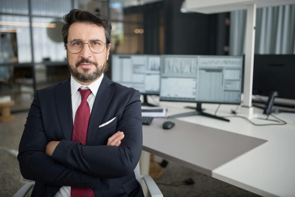 Los valores que un padre empresario enseña en casa… son los mismos que construyen (o destruyen) su empresa