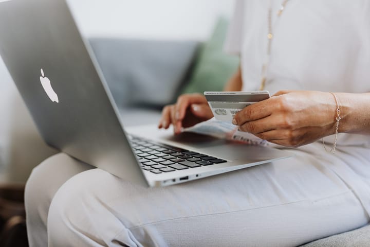 Los nuevos medios de pago digitales que incluyen tarjetas de débito